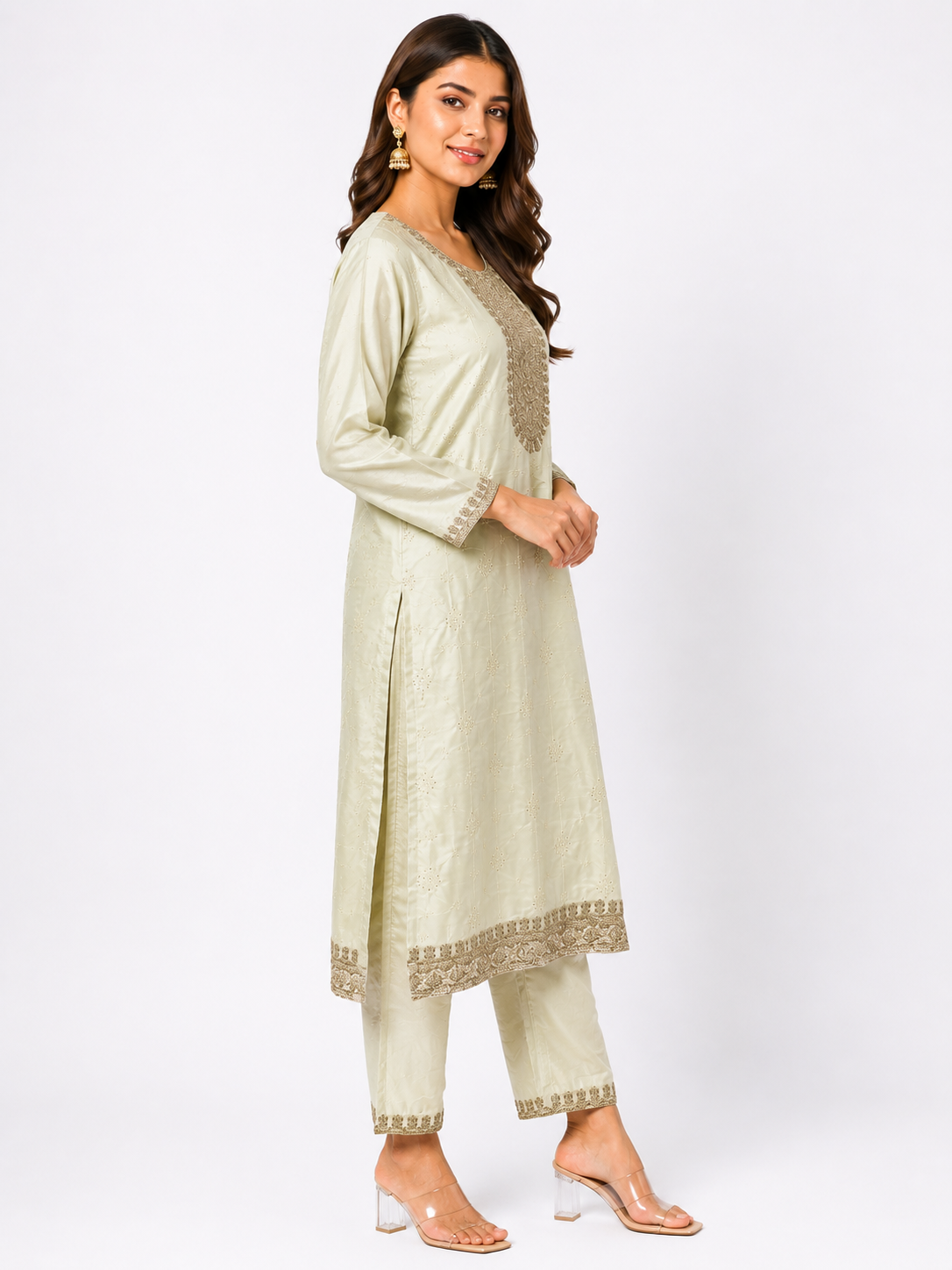 LIBA Women's Ivory Embroidered Straight Kurti